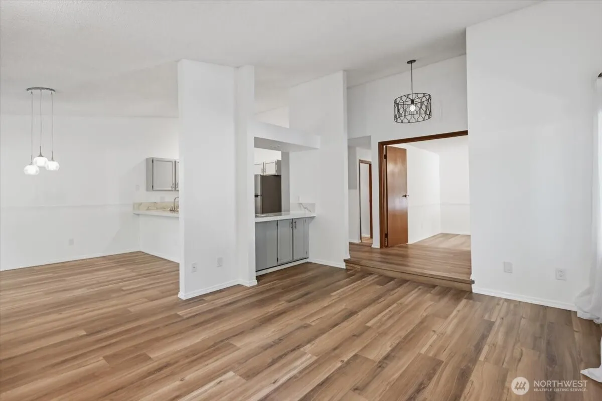 16006 Village Green Drive , Mill Creek, WA 98012