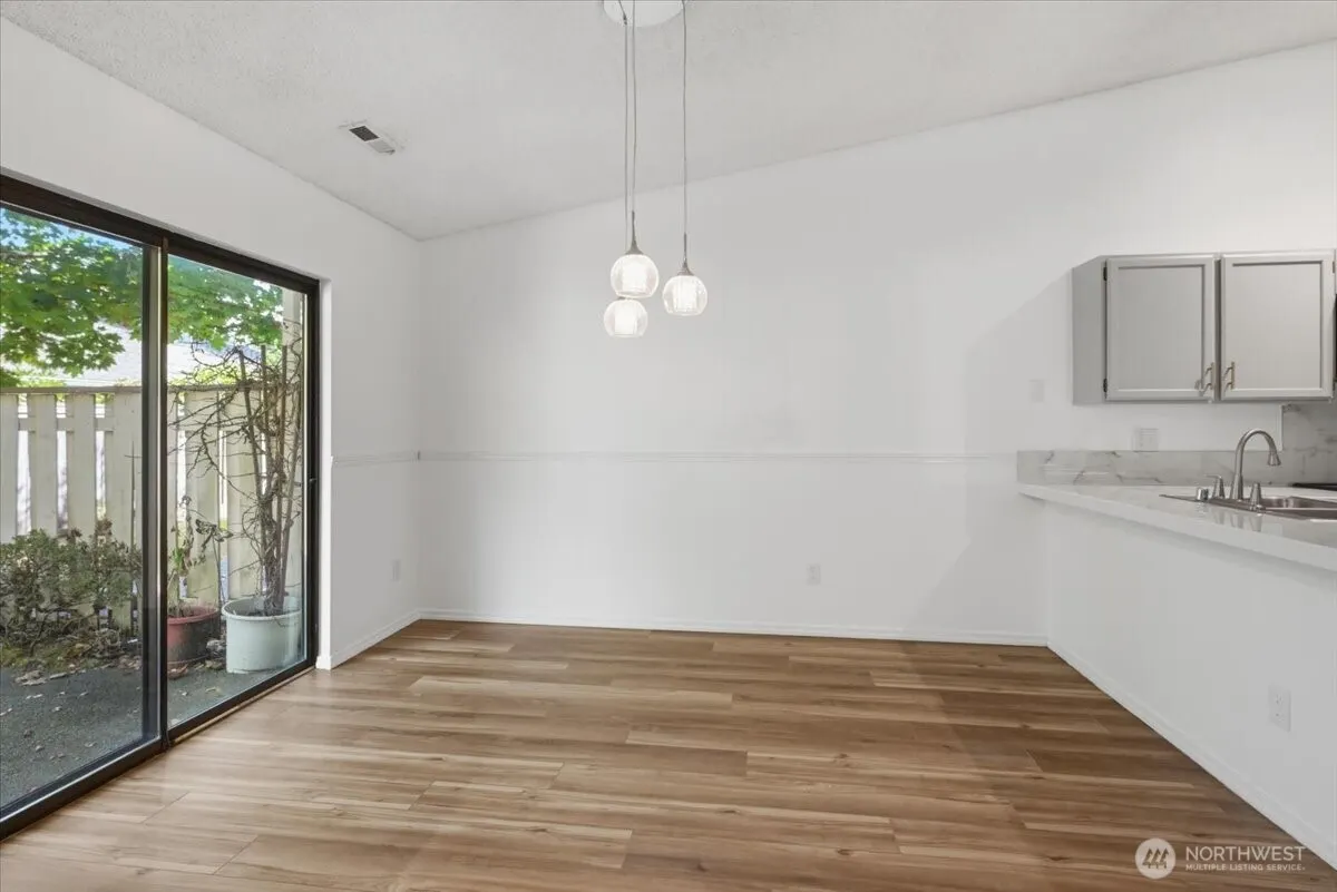 16006 Village Green Drive , Mill Creek, WA 98012