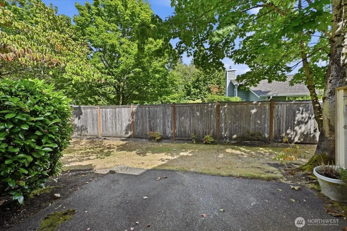 16006 Village Green Drive , Mill Creek, WA 98012