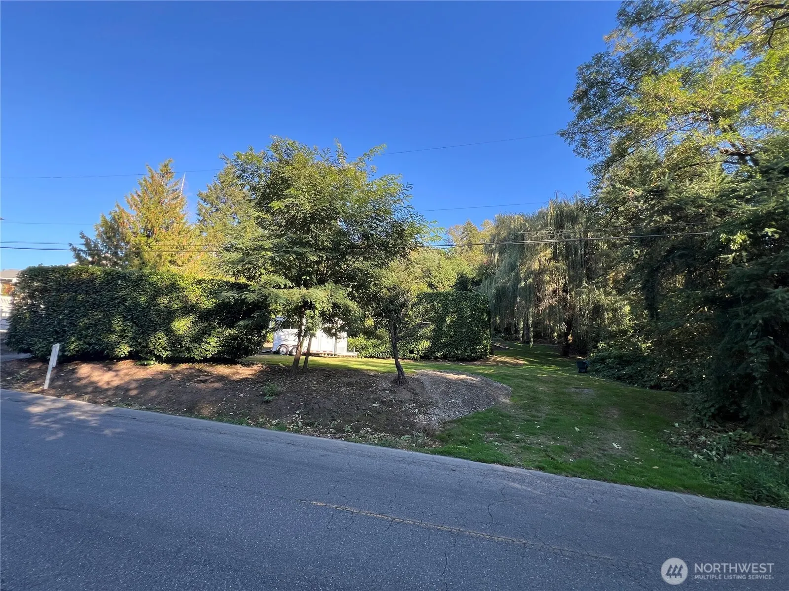 17514 W Riverside Drive , Bothell, WA 98011