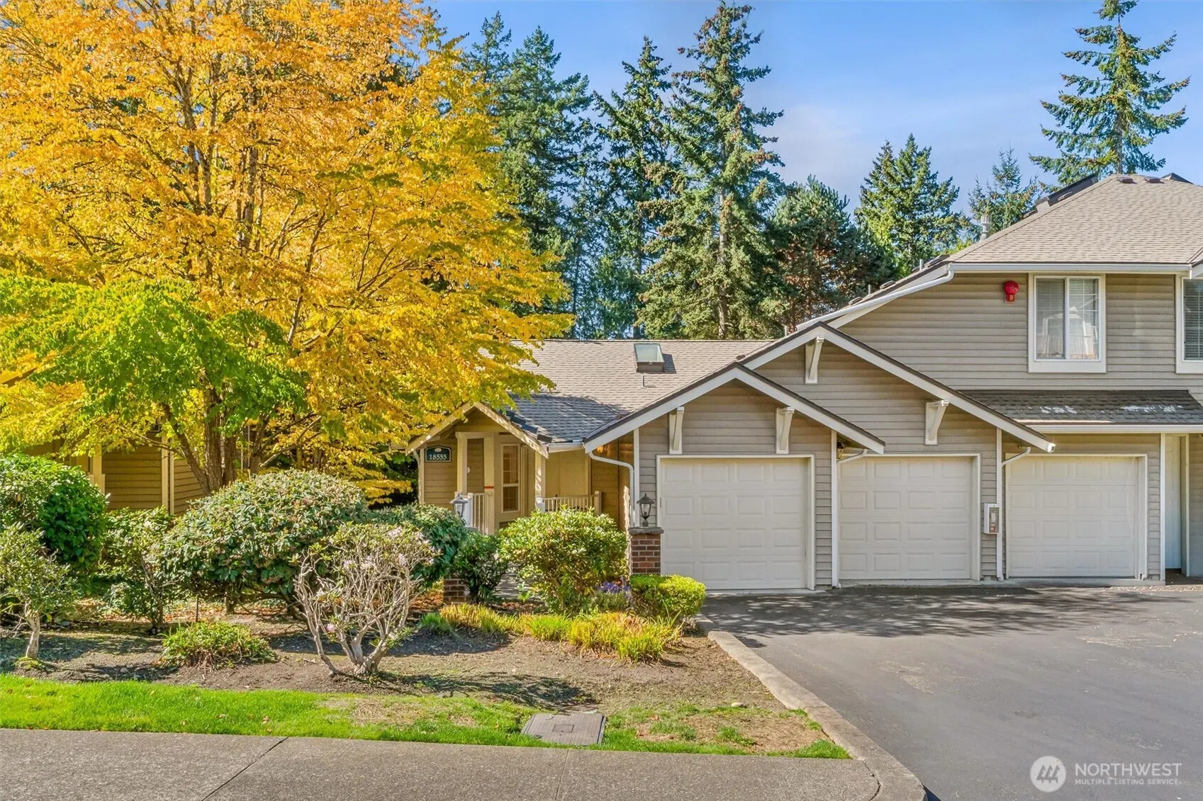 18555 NE 57th Street #18555, Redmond, WA 98052