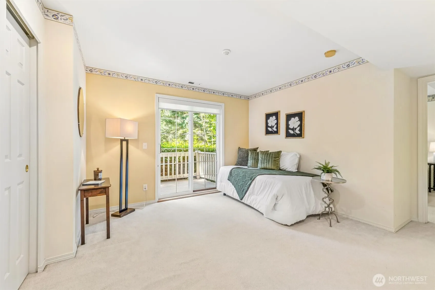 18555 NE 57th Street #18555, Redmond, WA 98052