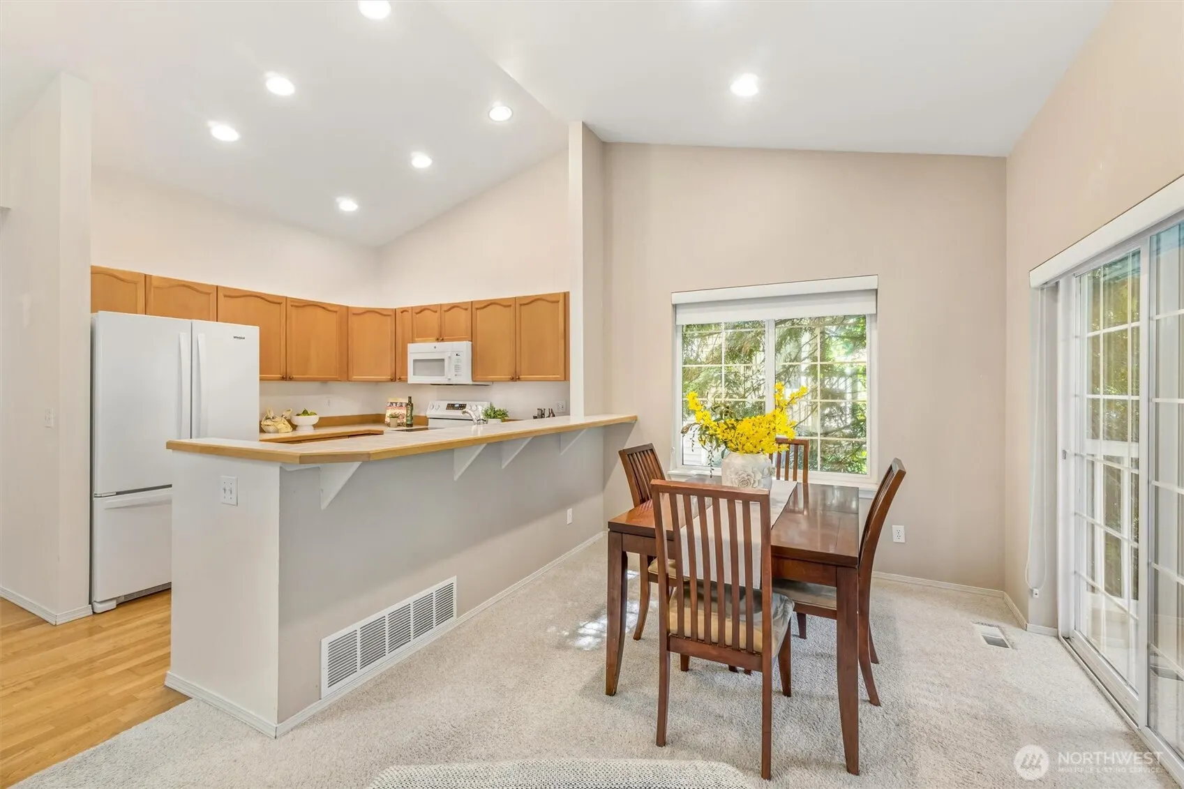 18555 NE 57th Street #18555, Redmond, WA 98052