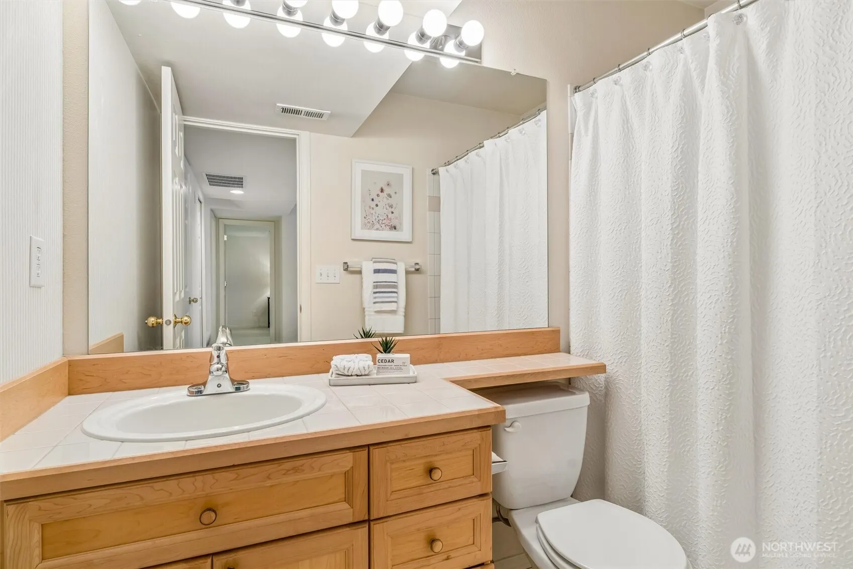 18555 NE 57th Street #18555, Redmond, WA 98052