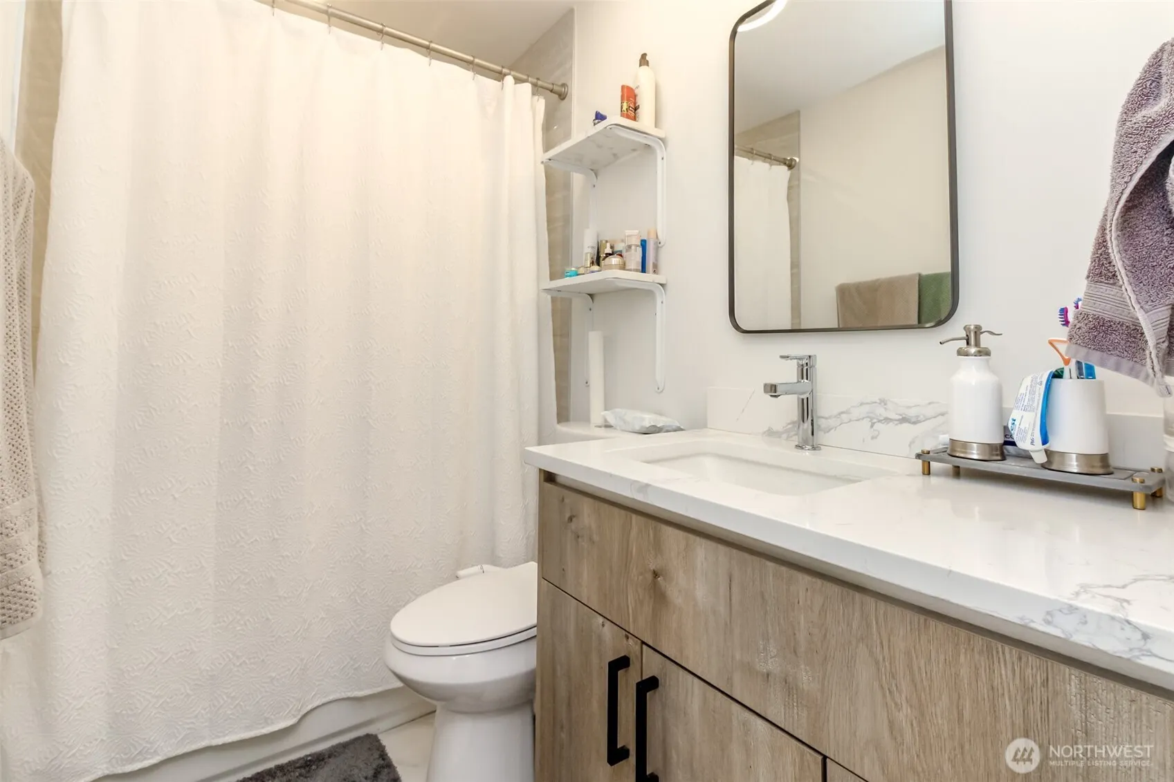2000 NE 27th Street , Renton, WA 98056