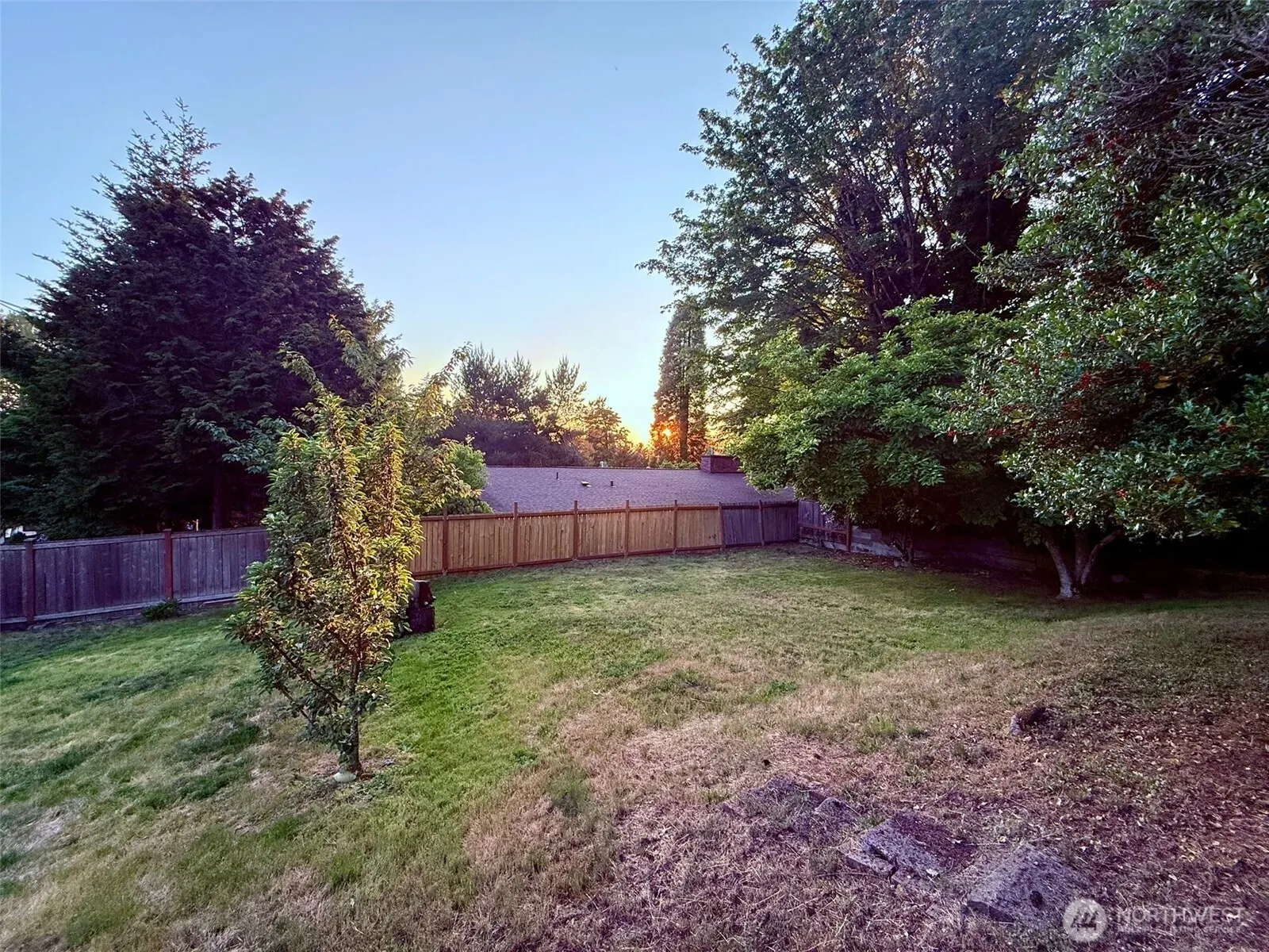 2000 NE 27th Street , Renton, WA 98056