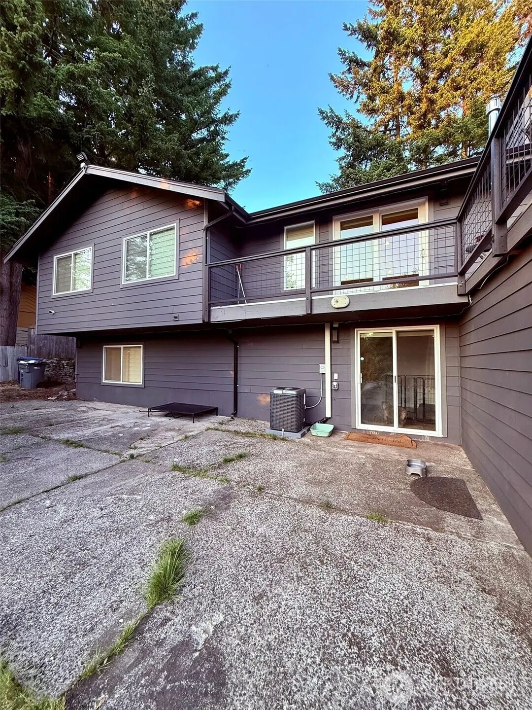 2000 NE 27th Street , Renton, WA 98056