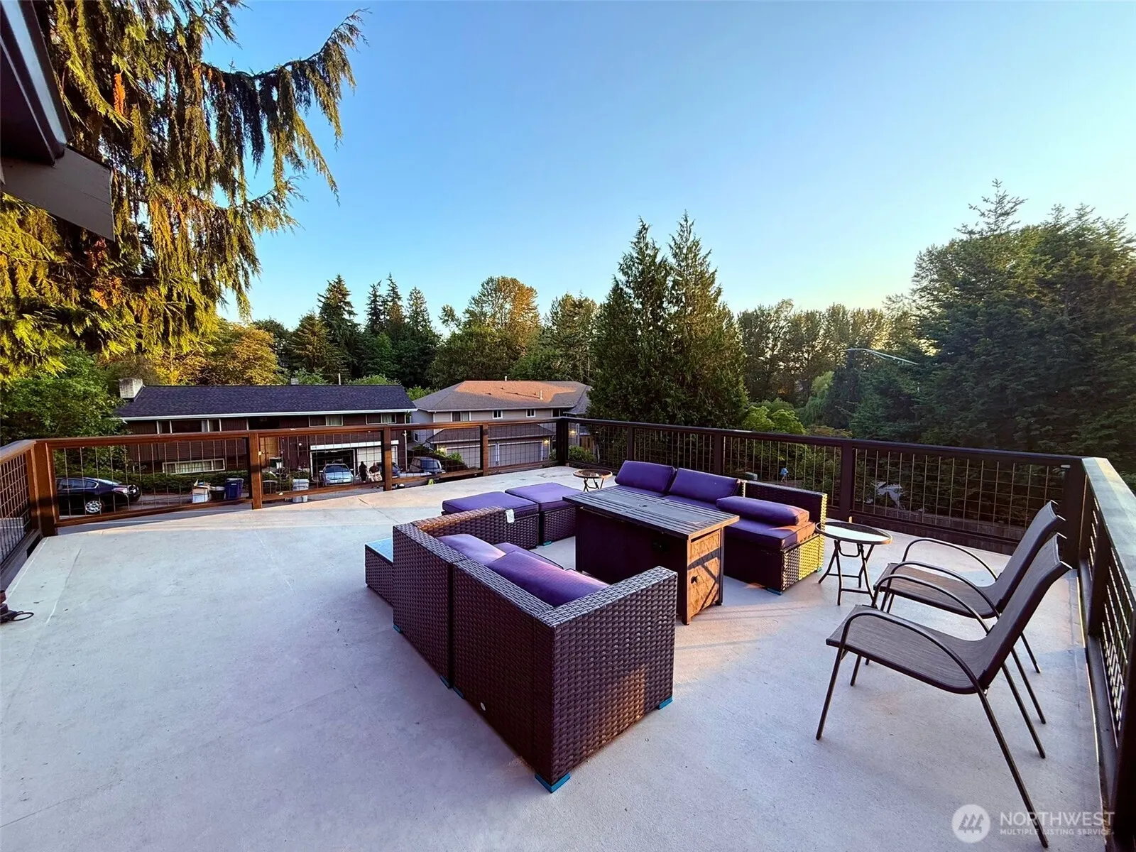 2000 NE 27th Street , Renton, WA 98056