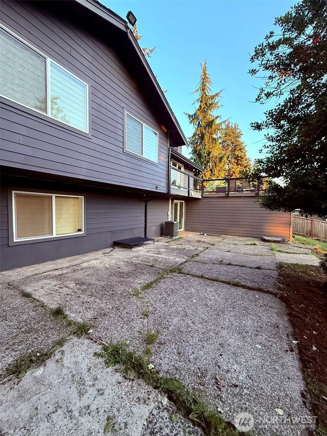 2000 NE 27th Street , Renton, WA 98056