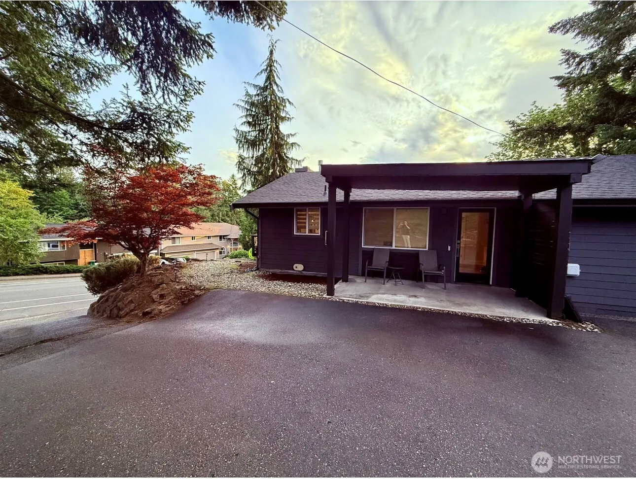 2000 NE 27th Street , Renton, WA 98056