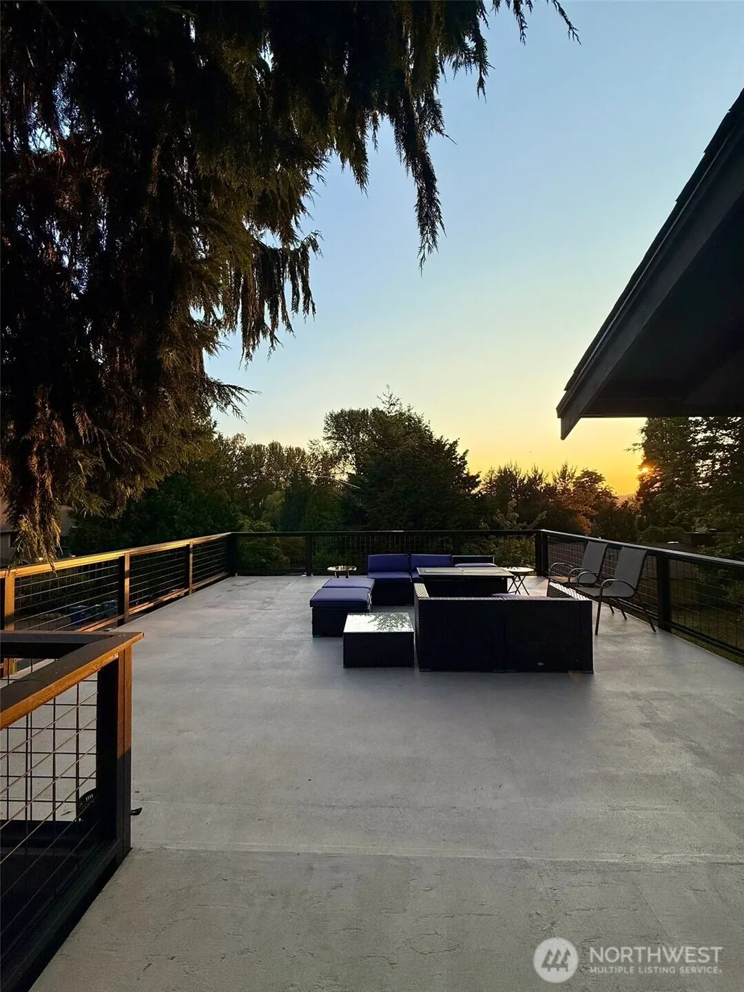 2000 NE 27th Street , Renton, WA 98056