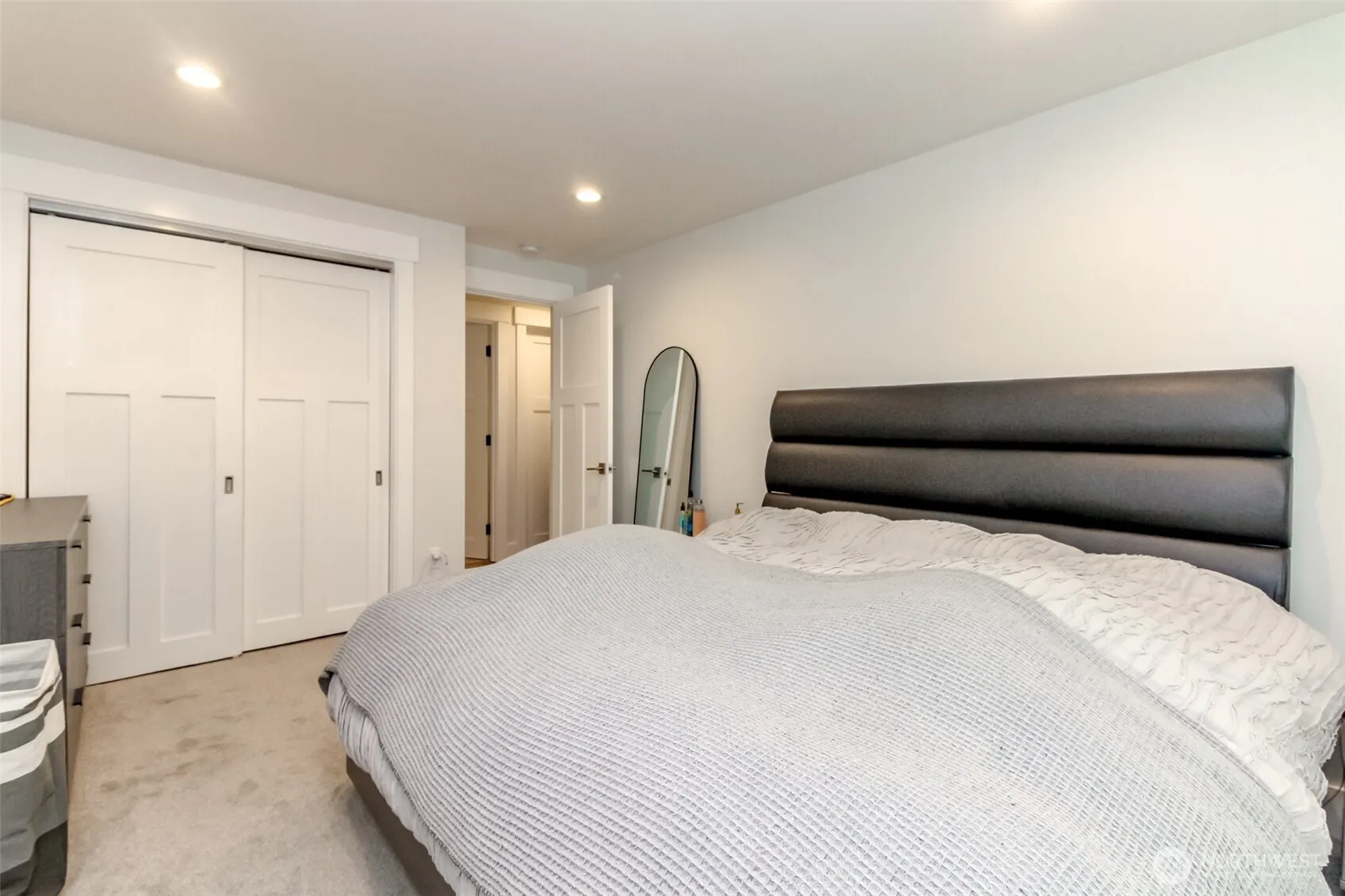 2000 NE 27th Street , Renton, WA 98056