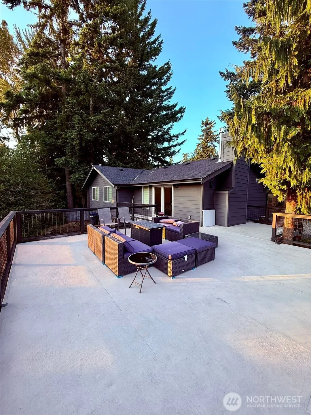 2000 NE 27th Street , Renton, WA 98056