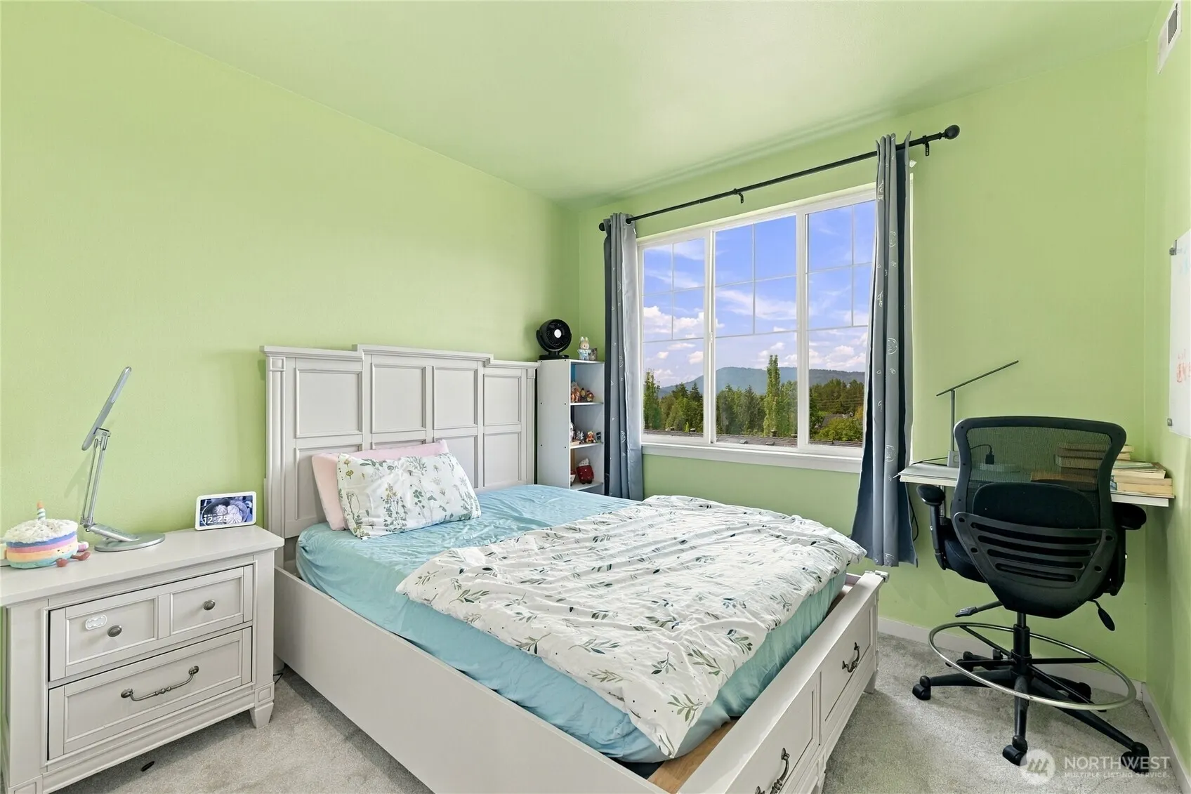 1601 NE Katsura Street #101, Issaquah, WA 98029