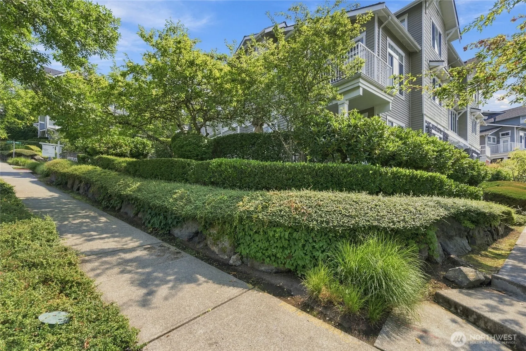 1601 NE Katsura Street #101, Issaquah, WA 98029