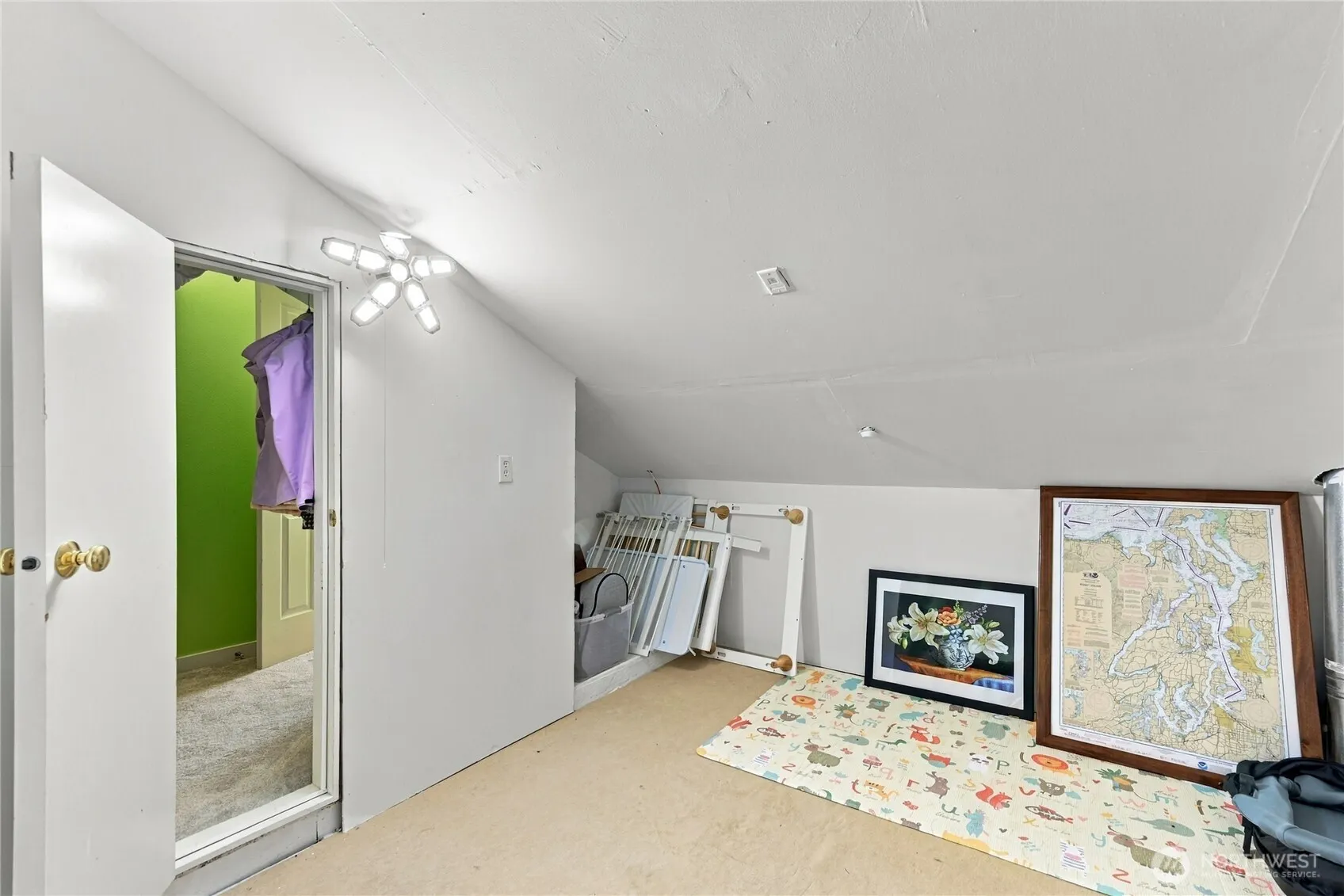 1601 NE Katsura Street #101, Issaquah, WA 98029