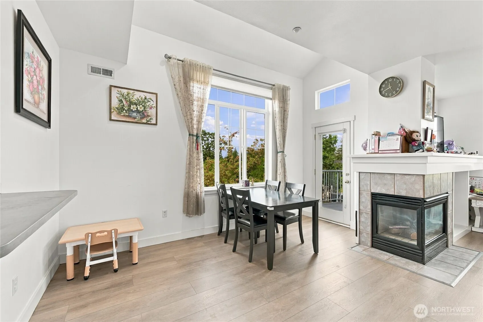 1601 NE Katsura Street #101, Issaquah, WA 98029