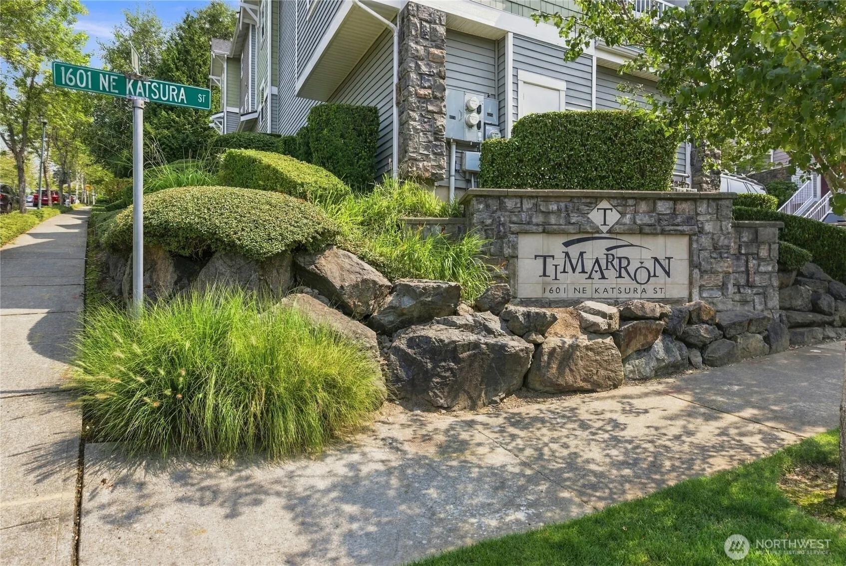 1601 NE Katsura Street #101, Issaquah, WA 98029