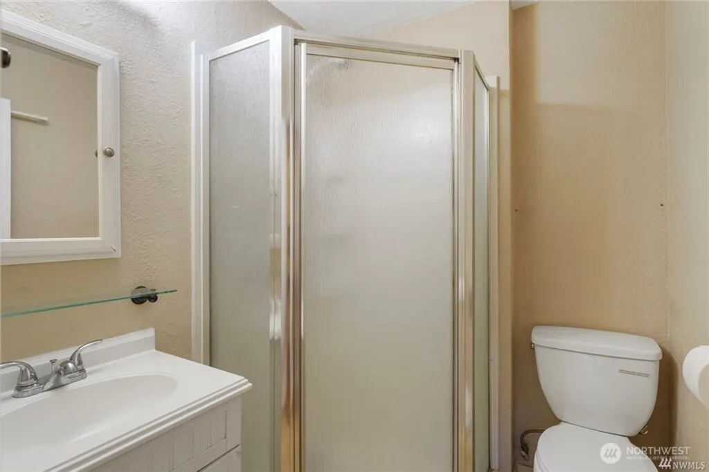 125 Hayes Place SW #1 & 2, Renton, WA 98057