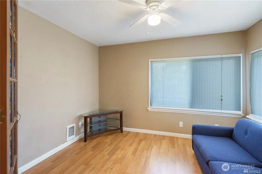125 Hayes Place SW #1 & 2, Renton, WA 98057