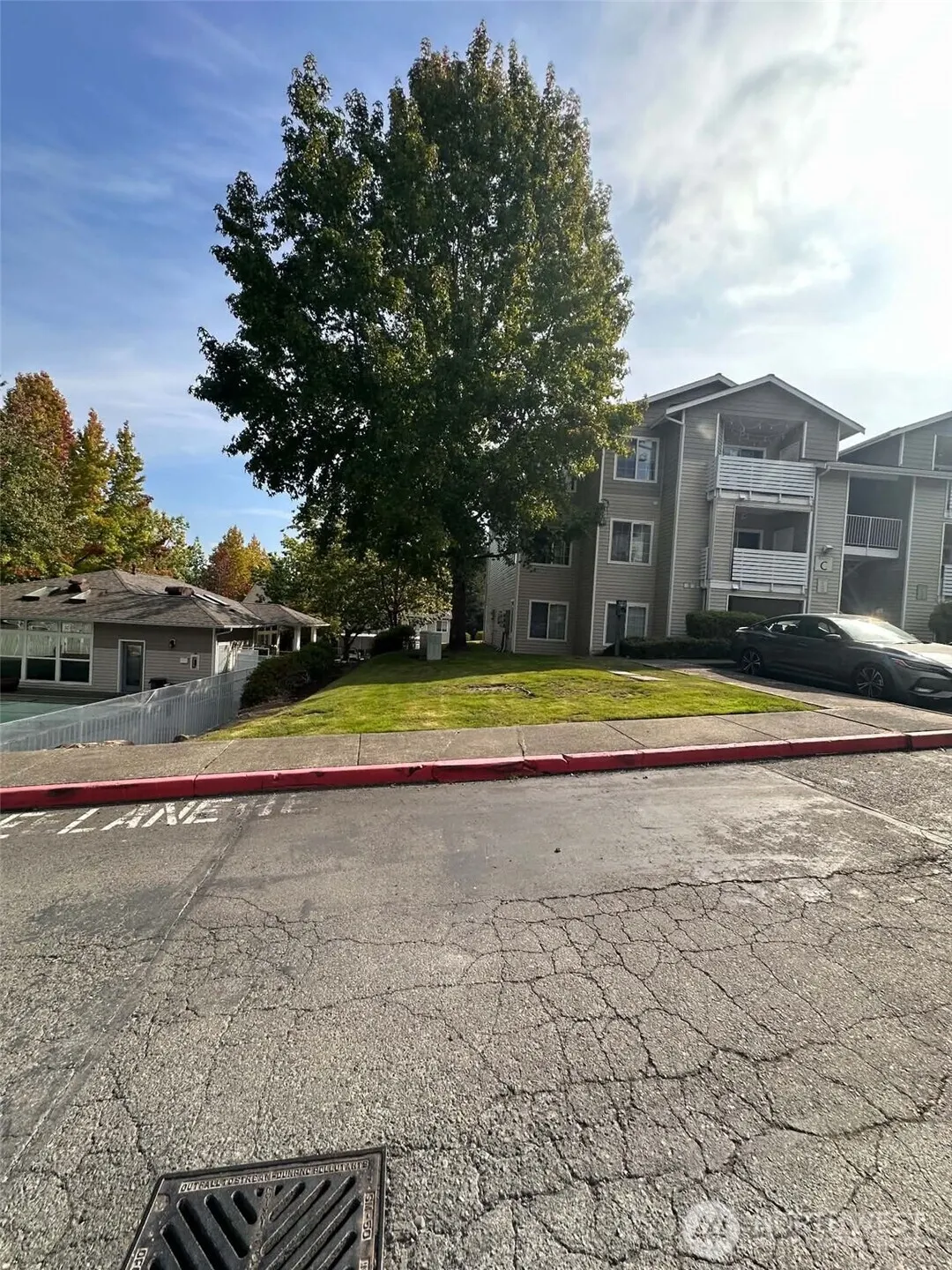 801 Rainier Avenue N #E326, Renton, WA 98057