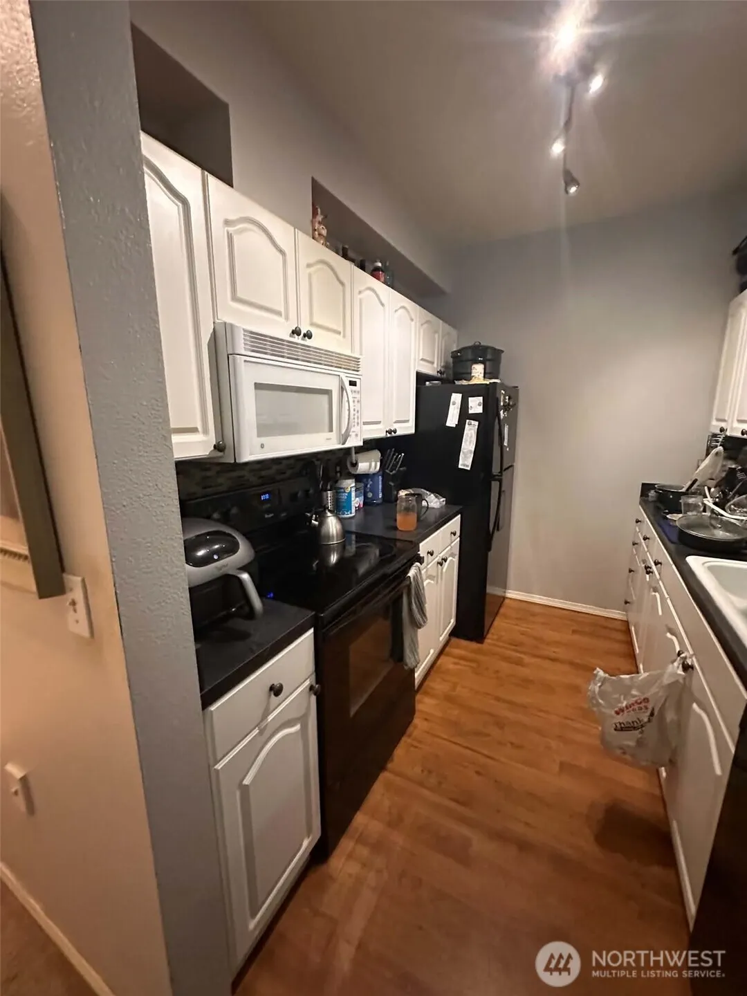 801 Rainier Avenue N #E326, Renton, WA 98057