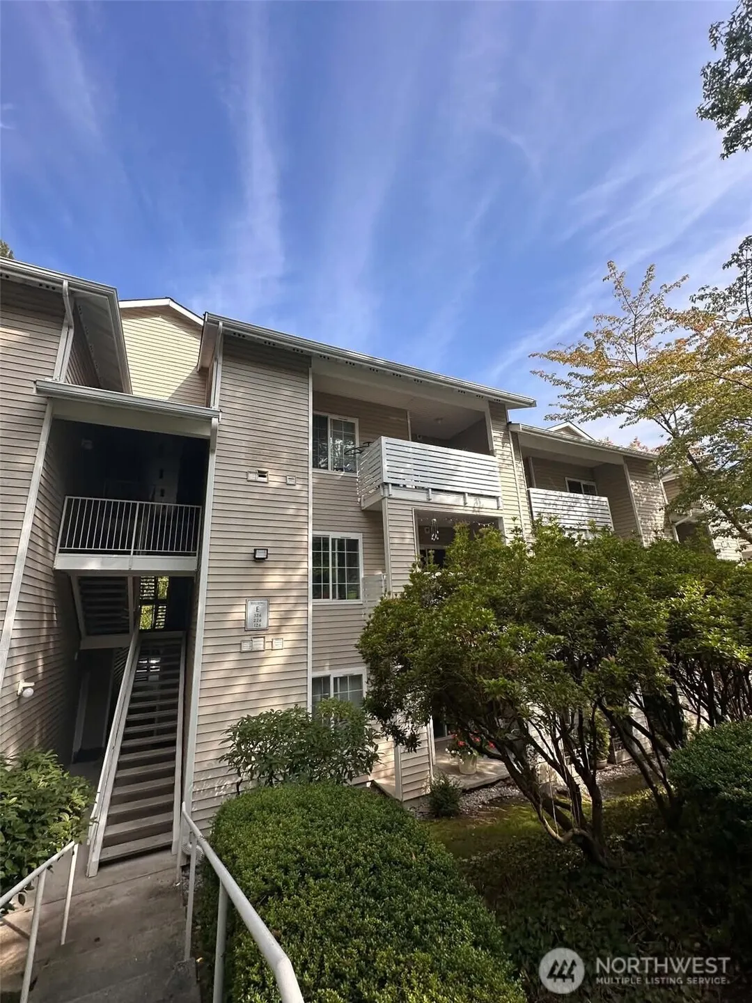 801 Rainier Avenue N #E326, Renton, WA 98057