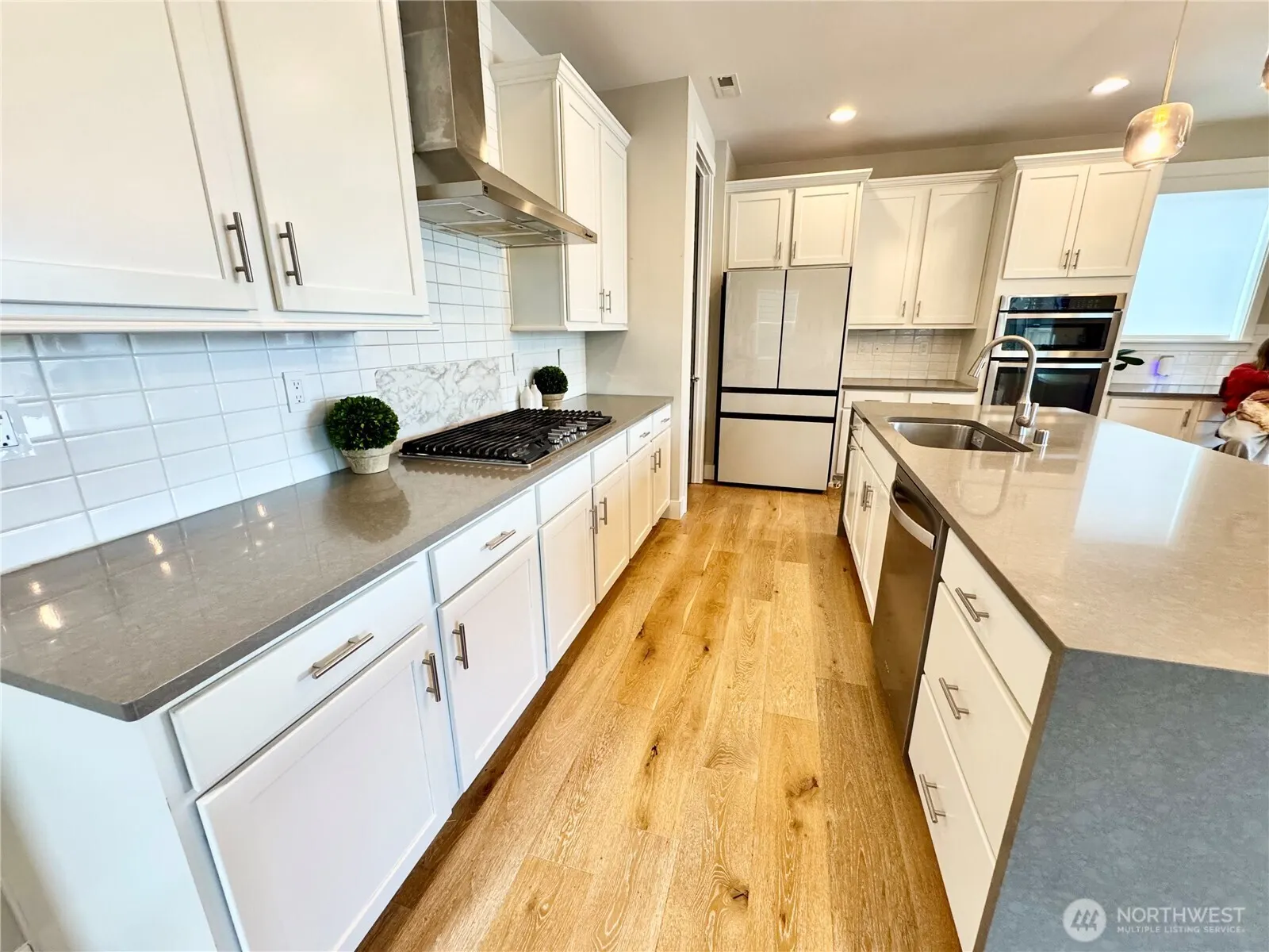 12916 136th Place NE, Kirkland, WA 98034-7012
