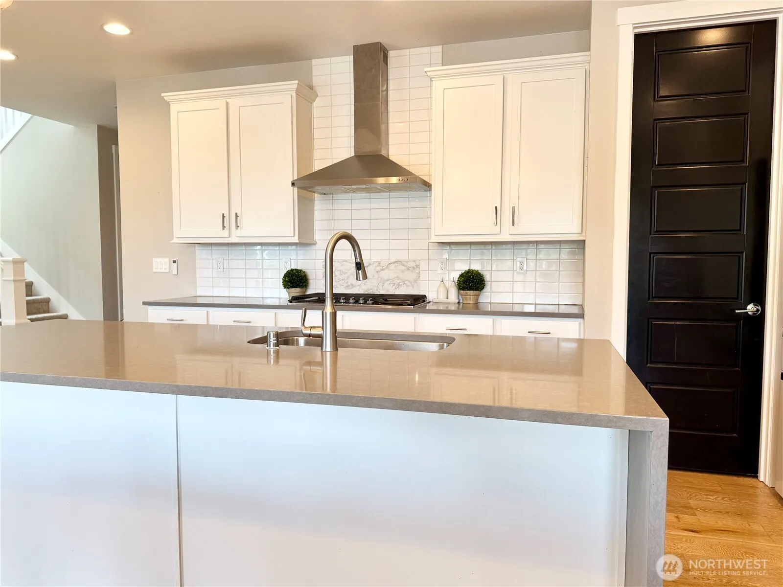 12916 136th Place NE, Kirkland, WA 98034-7012
