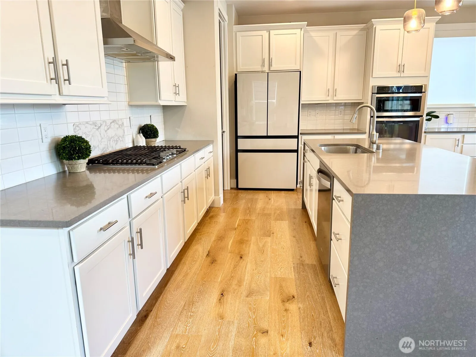 12916 136th Place NE, Kirkland, WA 98034-7012