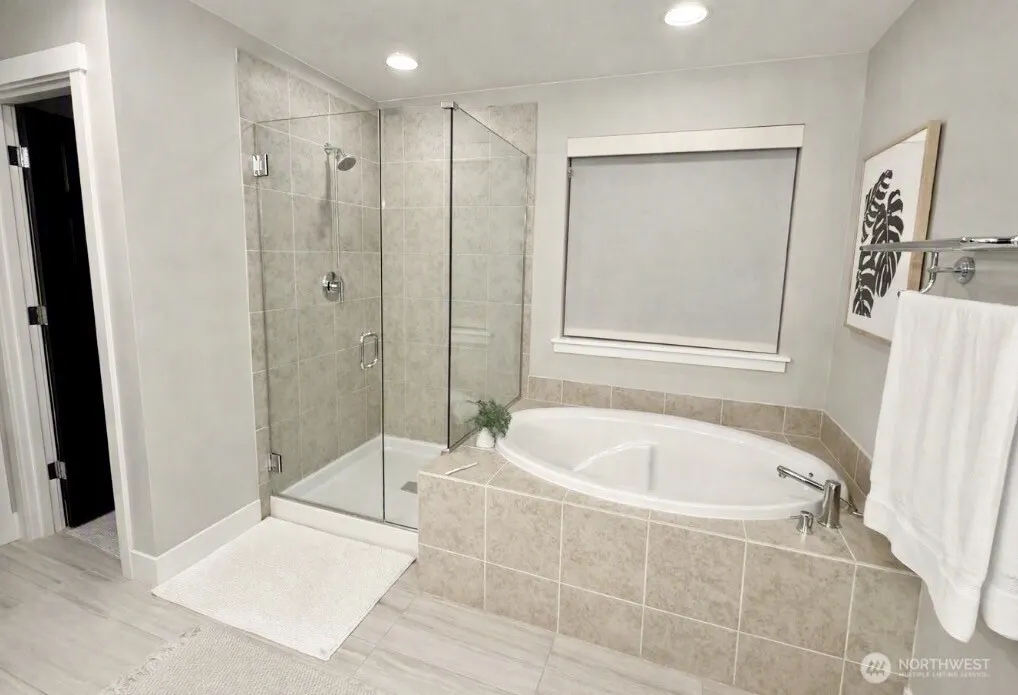 12916 136th Place NE, Kirkland, WA 98034-7012