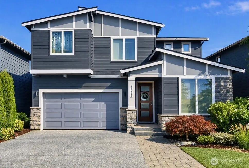 12916 136th Place NE, Kirkland, WA 98034-7012