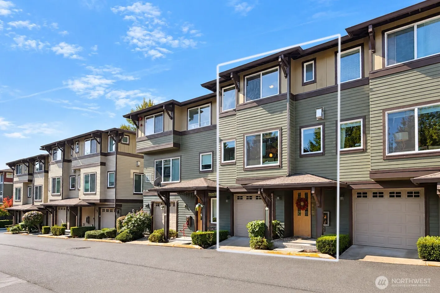 2115 201st Pl SE #J2, Bothell, WA 98012