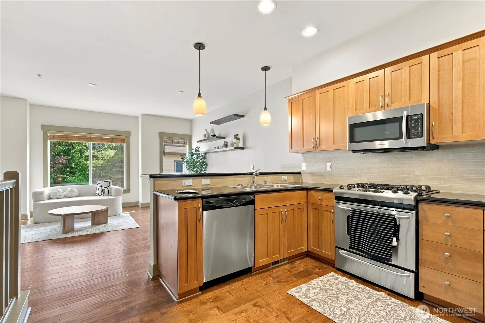 2115 201st Pl SE #J2, Bothell, WA 98012