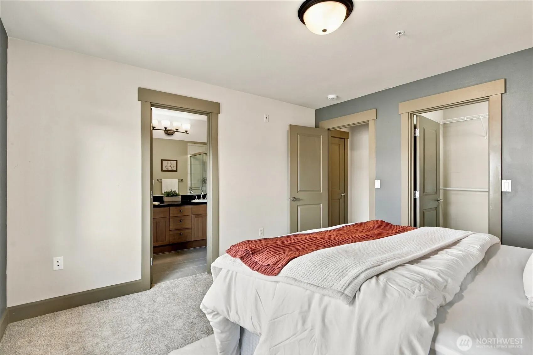 2115 201st Pl SE #J2, Bothell, WA 98012
