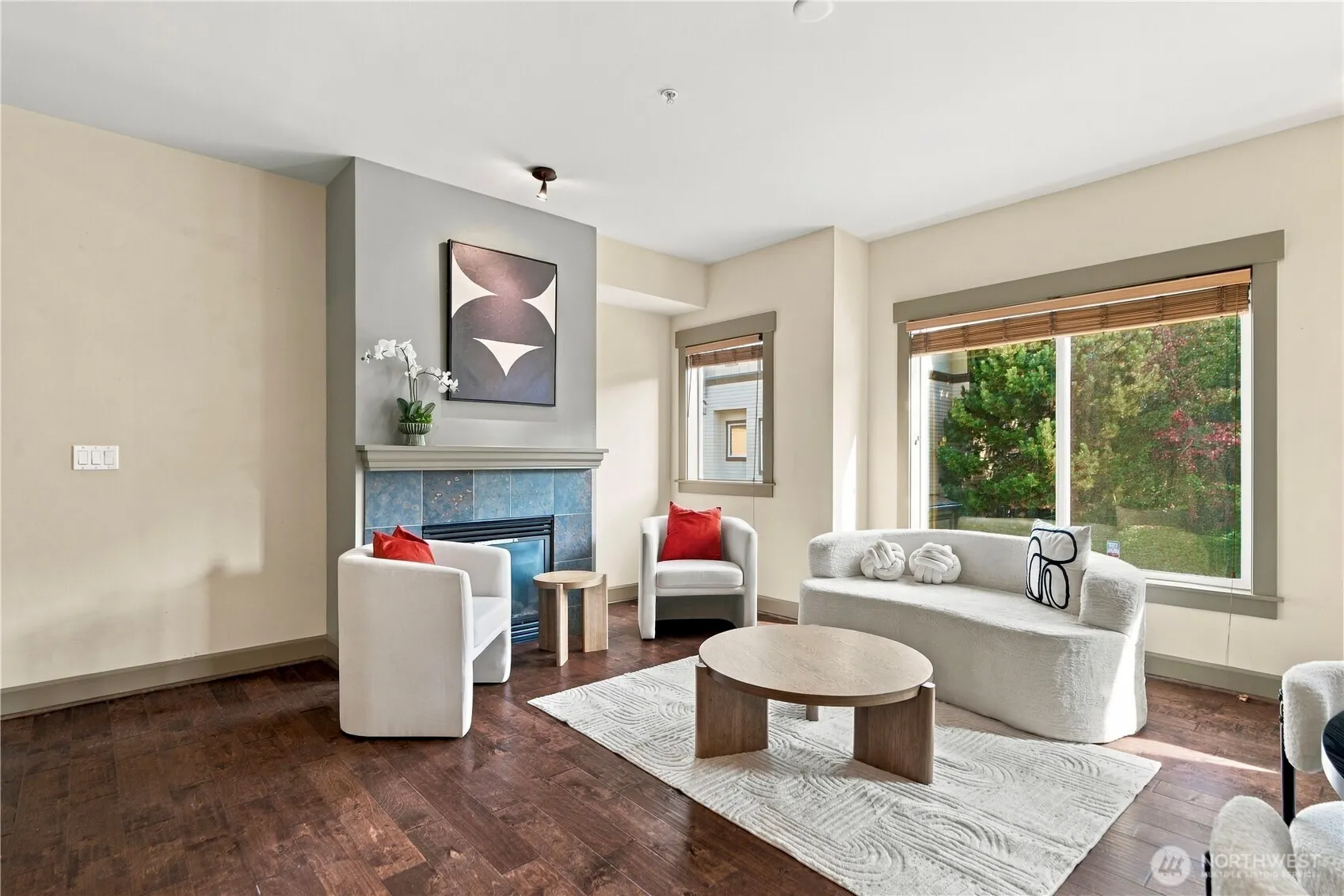 2115 201st Pl SE #J2, Bothell, WA 98012