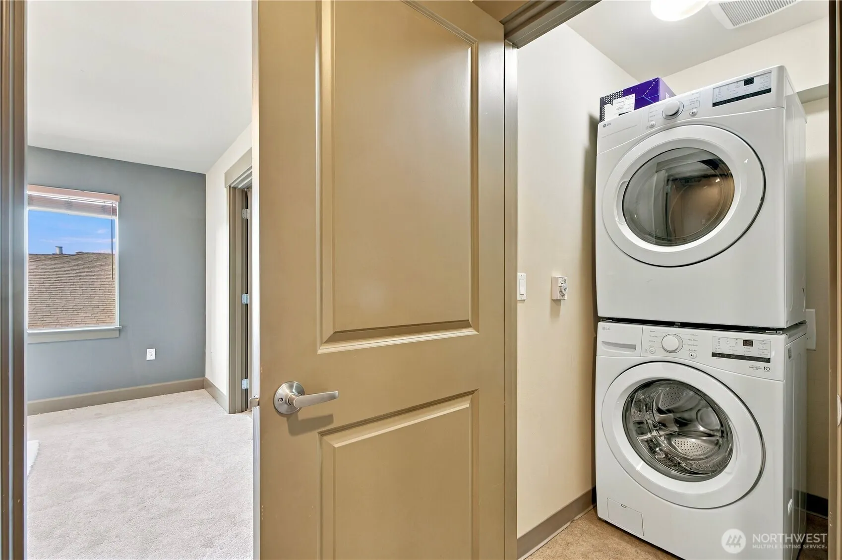 2115 201st Pl SE #J2, Bothell, WA 98012