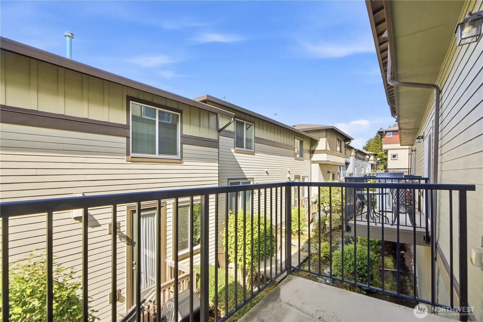 2115 201st Pl SE #J2, Bothell, WA 98012