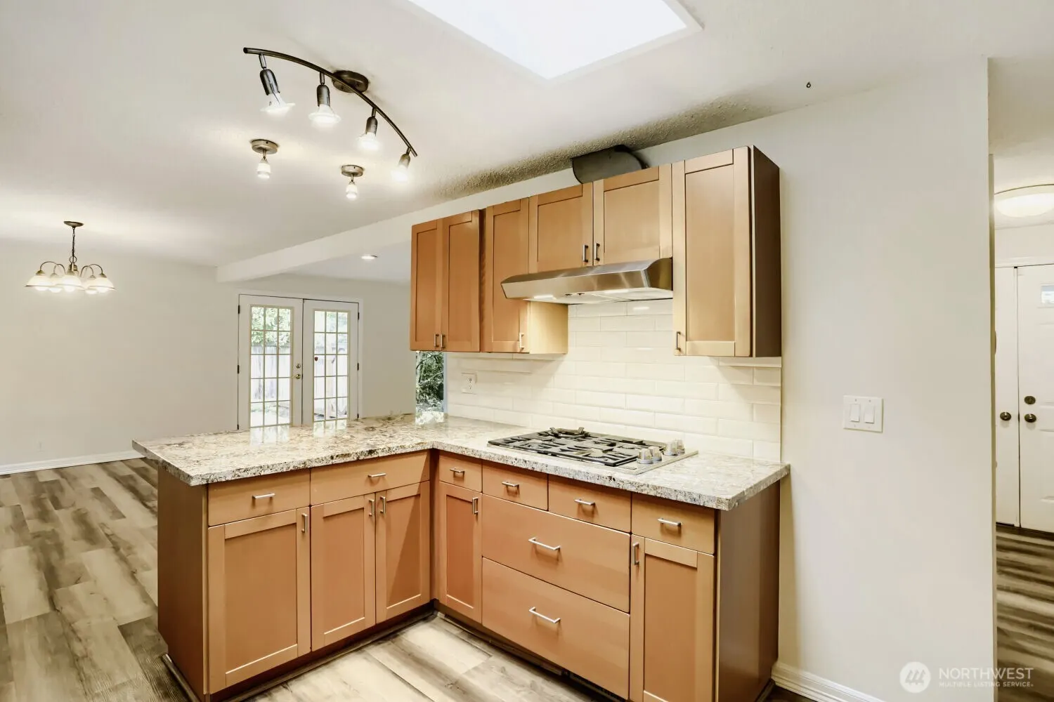 16613 NE 18th Street , Bellevue, WA 98008