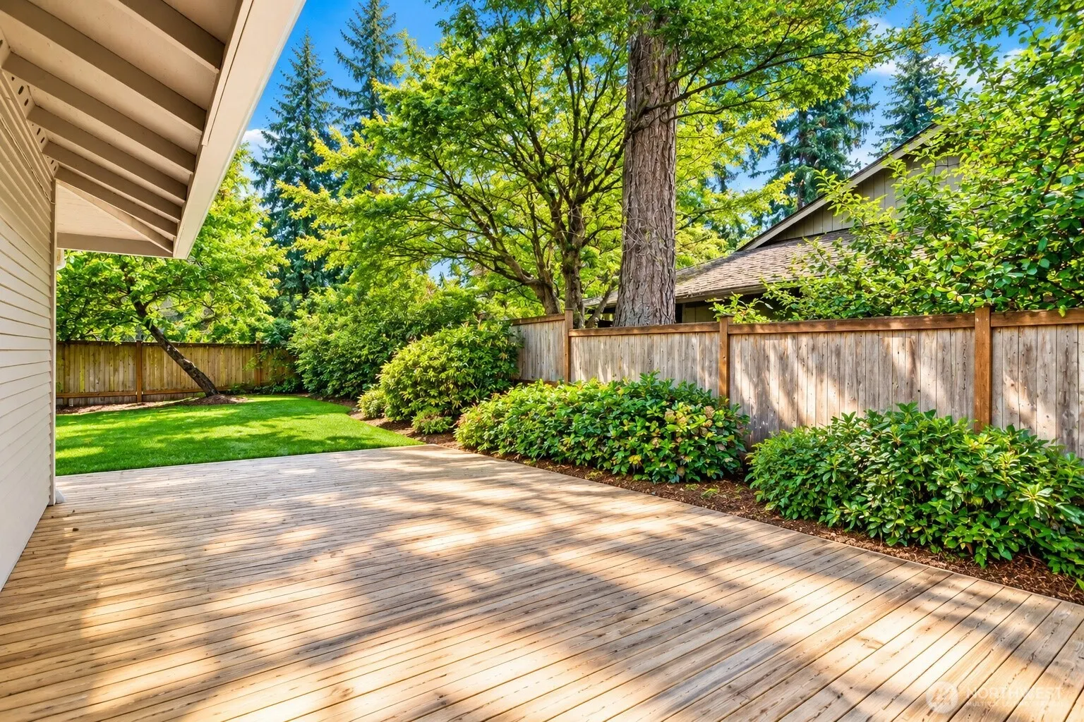 16613 NE 18th Street , Bellevue, WA 98008
