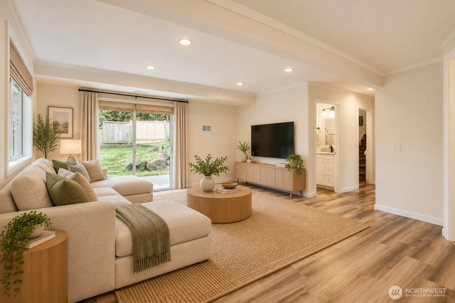16613 NE 18th Street , Bellevue, WA 98008