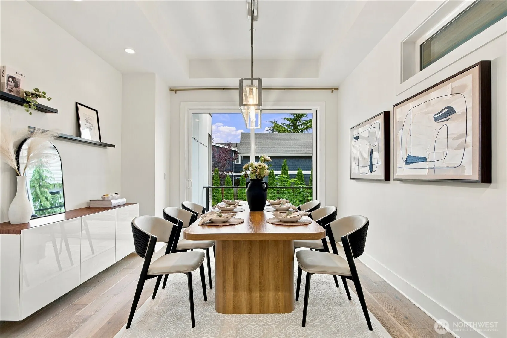 201 4th Court S #15, Kirkland, WA 98033
