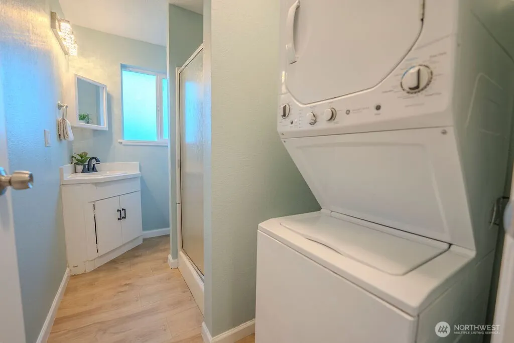 12419 SE Petrovitsky Road , Renton, WA 98058