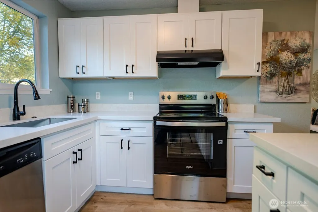 12419 SE Petrovitsky Road , Renton, WA 98058