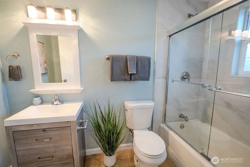 12419 SE Petrovitsky Road , Renton, WA 98058