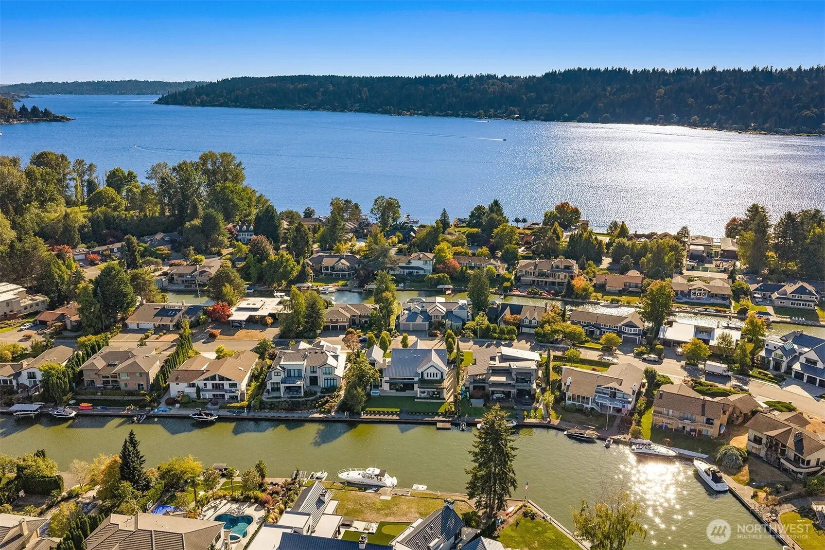 15 Crescent Ky , Bellevue, WA 98006