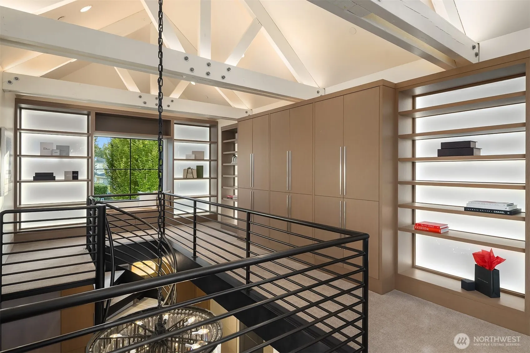 15 Crescent Ky , Bellevue, WA 98006