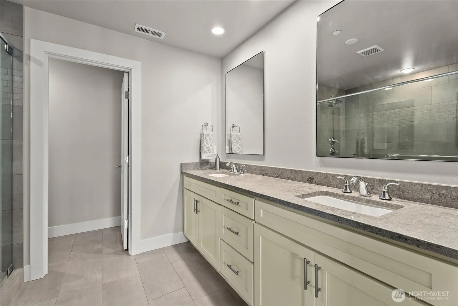 9631 NE 183rd Street #C, Bothell, WA 98011