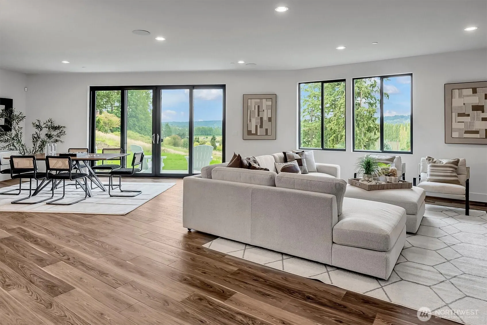13404 Woodinville-Redmond Road NE, Redmond, WA 98052