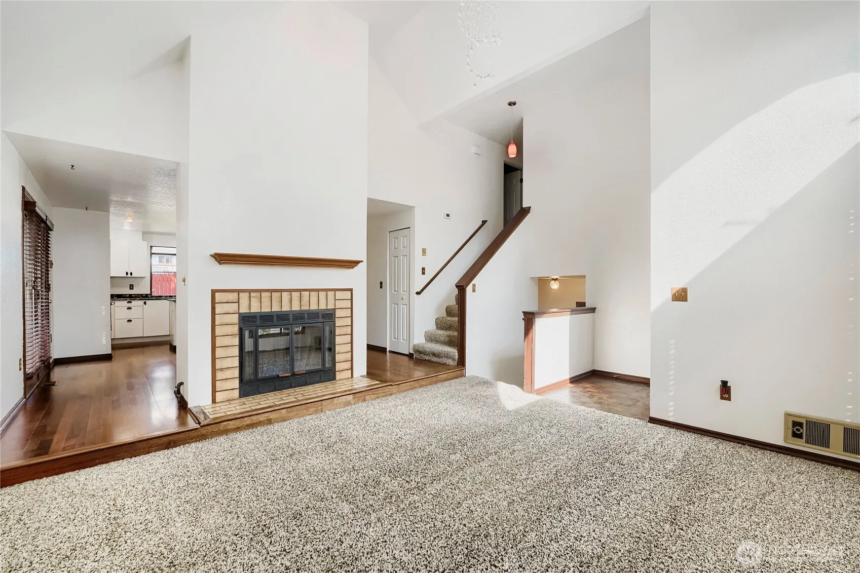11912 SE 211th Place , Kent, WA 98031